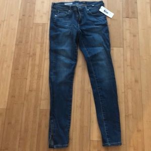 Mid rise AG jeans size 26